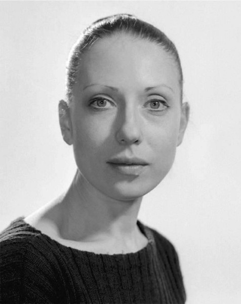 Иллюстрация к книге — Инна Чурикова. Судьба и тема [i_106.jpg]