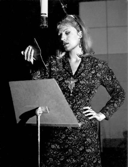 Иллюстрация к книге — Эхо любви [img43c7.jpg]