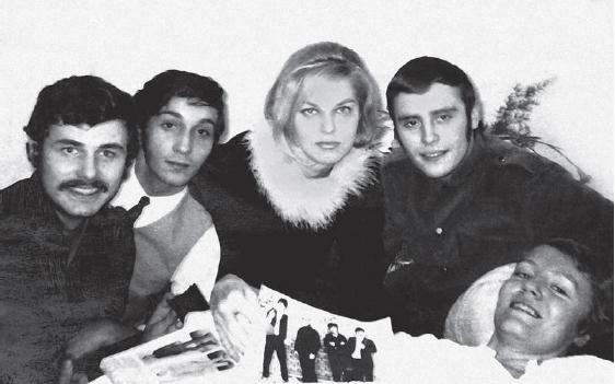 Иллюстрация к книге — Эхо любви [img5e79.jpg]