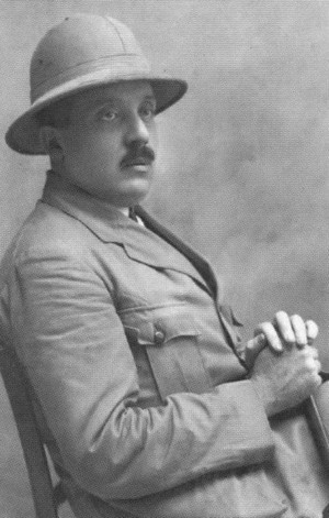 Иллюстрация к книге — Саша Черный. Печальный рыцарь смеха [i_016.jpg]