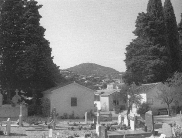 Иллюстрация к книге — Саша Черный. Печальный рыцарь смеха [i_068.jpg]