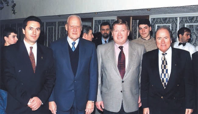 Иллюстрация к книге — Групповая гонка. Записки генерала КГБ [i_013.jpg]