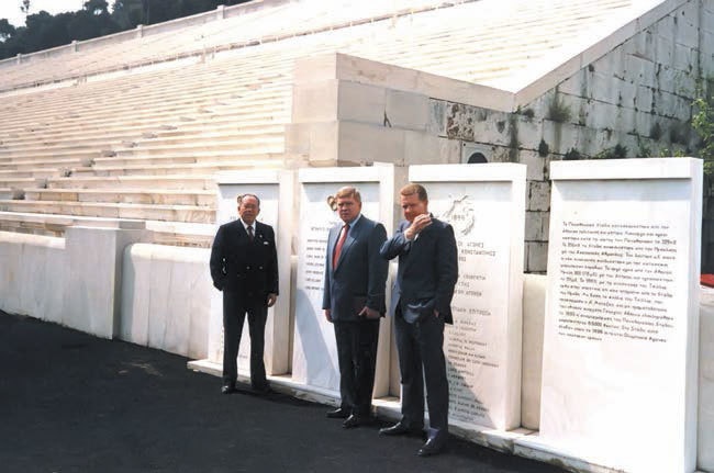 Иллюстрация к книге — Групповая гонка. Записки генерала КГБ [i_019.jpg]