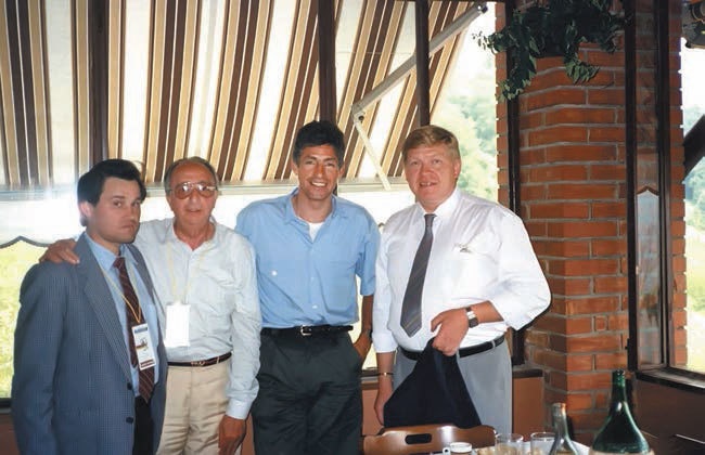 Иллюстрация к книге — Групповая гонка. Записки генерала КГБ [i_036.jpg]