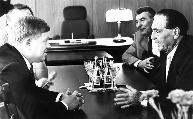 Иллюстрация к книге — Групповая гонка. Записки генерала КГБ [i_040.jpg]