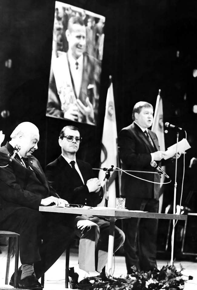 Иллюстрация к книге — Групповая гонка. Записки генерала КГБ [i_042.jpg]