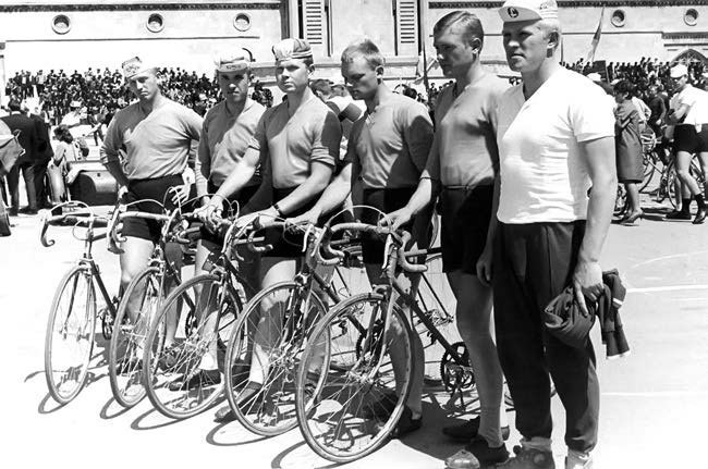 Иллюстрация к книге — Групповая гонка. Записки генерала КГБ [i_048.jpg]