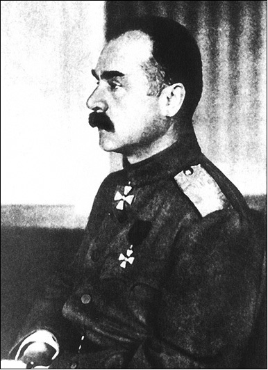 Иллюстрация к книге — Красные против белых. Спецслужбы в Гражданской войне 1917-1922 [i_034.jpg]