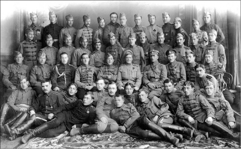 Иллюстрация к книге — Красные против белых. Спецслужбы в Гражданской войне 1917-1922 [i_036.jpg]