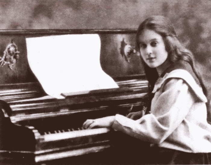 Иллюстрация к книге — Любовь Орлова [i_015.jpg]