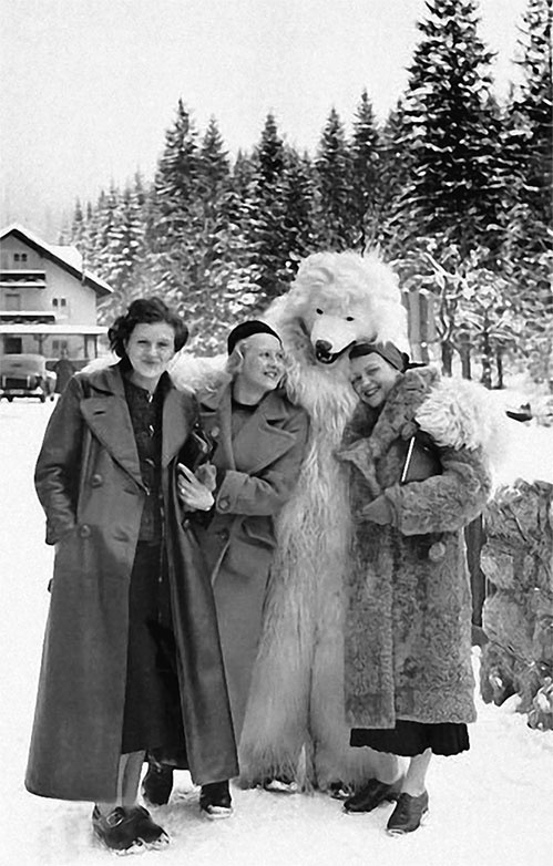 Иллюстрация к книге — Женщина фюрера, или Как Ева Браун погубила Третий рейх [i_020.jpg]