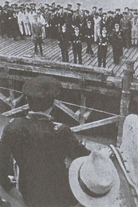 Иллюстрация к книге — Вторая мировая война на море и в воздухе. Причины поражения военно-морских и воздушных сил Германии [i_043.jpg]