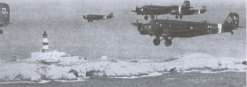 Иллюстрация к книге — Вторая мировая война на море и в воздухе. Причины поражения военно-морских и воздушных сил Германии [i_072.jpg]