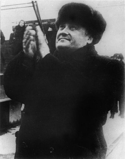 Иллюстрация к книге — Космонавт №34. От лучины до пришельцев [i_012.jpg]