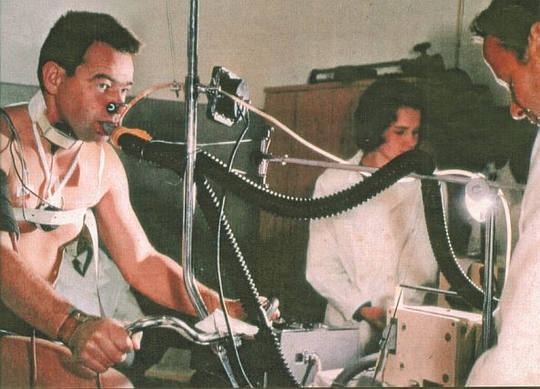 Иллюстрация к книге — Космонавт №34. От лучины до пришельцев [i_017.jpg]