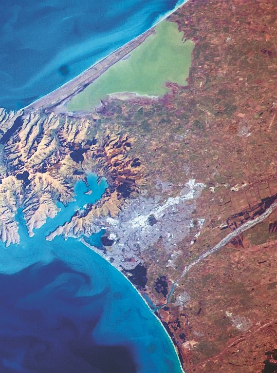 Иллюстрация к книге — Космонавт №34. От лучины до пришельцев [i_048.jpg]