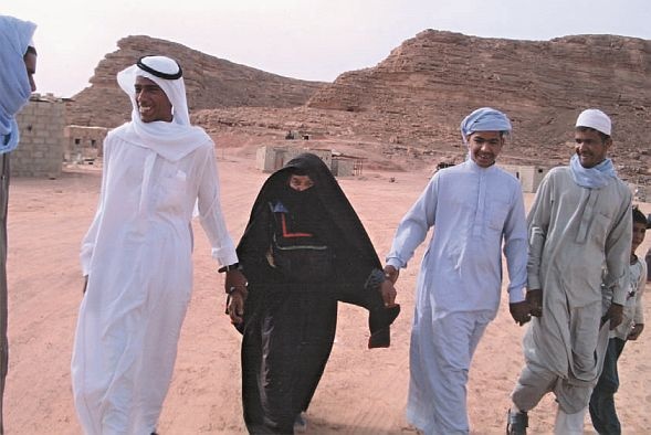 Иллюстрация к книге — Космонавт №34. От лучины до пришельцев [i_053.jpg]