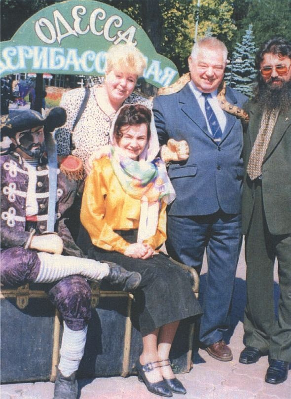 Иллюстрация к книге — Космонавт №34. От лучины до пришельцев [i_069.jpg]