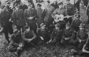 Иллюстрация к книге — Особый штаб "Россия" [p0333.jpg]