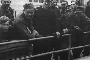 Иллюстрация к книге — Особый штаб &quot;Россия&quot; [p0347.jpg]