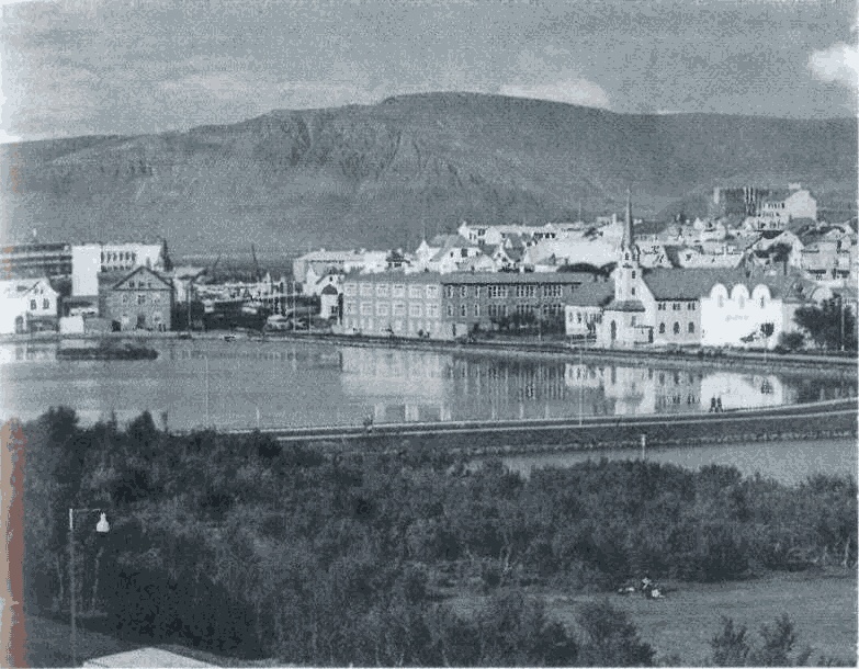 Иллюстрация к книге — Повседневная жизнь советского разведчика, или Скандинавия с черного хода [i_004.jpg]