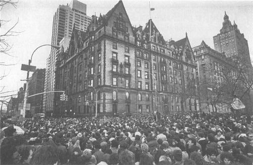 Иллюстрация к книге — 8 декабря 1980 года. День, когда погиб Джон Леннон [pic_9.jpg]