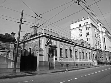 Иллюстрация к книге — Сталин и Берия. Секретные архивы Кремля. Оболганные герои или исчадия ада? [_66.jpg]