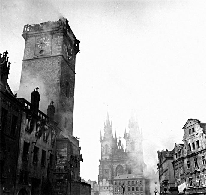 Иллюстрация к книге — Последний бой. Кто освободил Прагу? [i_027.jpg]