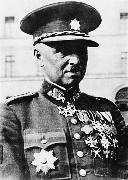 Иллюстрация к книге — Последний бой. Кто освободил Прагу? [i_045.jpg]