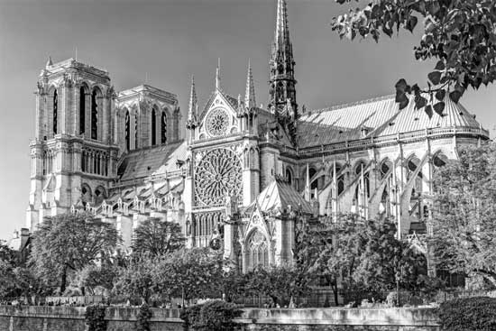 Иллюстрация к книге — Азбука легенды. Диалоги с Майей Плисецкой [i_023.jpg]