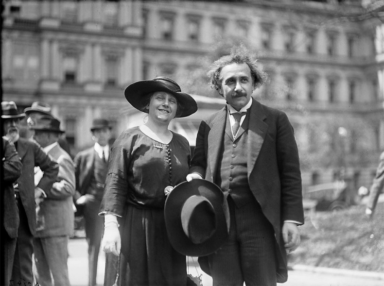 Иллюстрация к книге — Альберт Эйнштейн. Теория всего [_117.jpg]