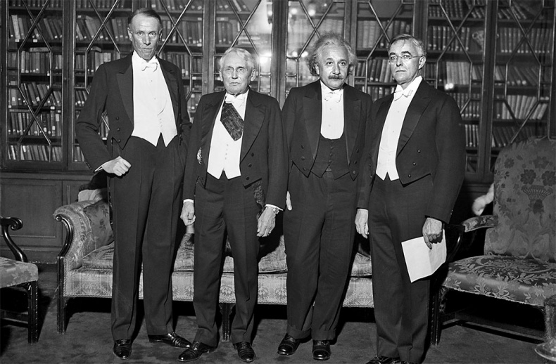 Иллюстрация к книге — Альберт Эйнштейн. Теория всего [_126.jpg]