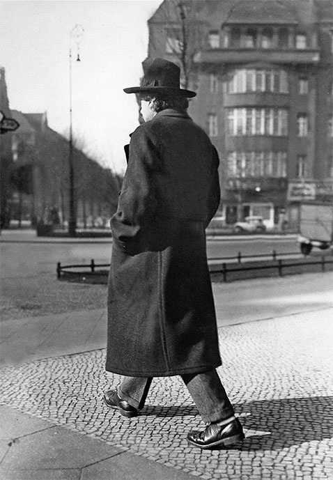 Иллюстрация к книге — Альберт Эйнштейн. Теория всего [_48.jpg]