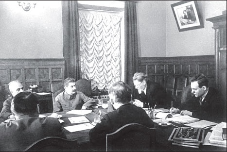 Иллюстрация к книге — Маршал Берия. Штрихи к биографии [i_173.jpg]