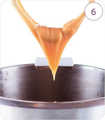 Иллюстрация к книге — Закуски и десерты из заварного теста. Эклеры, профитроли, буше [i_006.jpg]