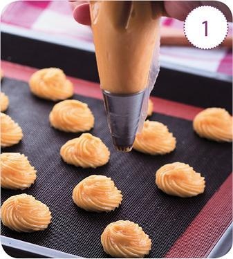 Иллюстрация к книге — Закуски и десерты из заварного теста. Эклеры, профитроли, буше [i_022.jpg]