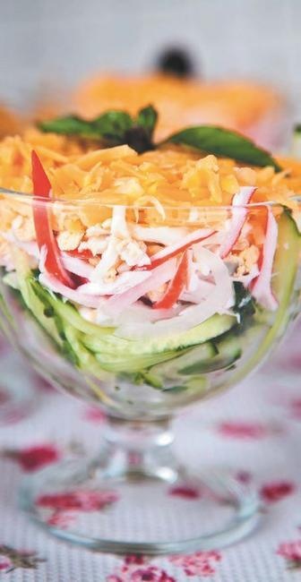 Иллюстрация к книге — Слоеные салаты [i_003.jpg]