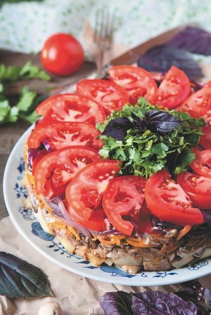 Иллюстрация к книге — Слоеные салаты [i_034.jpg]