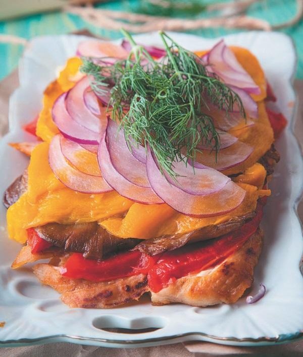 Иллюстрация к книге — Слоеные салаты [i_053.jpg]