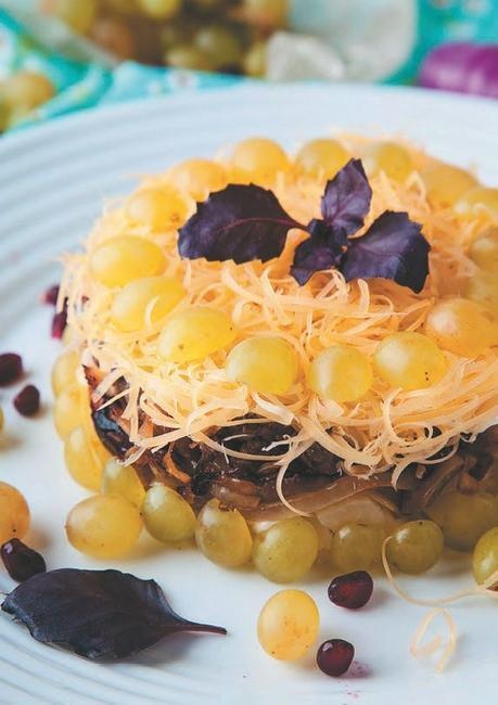 Иллюстрация к книге — Слоеные салаты [i_065.jpg]