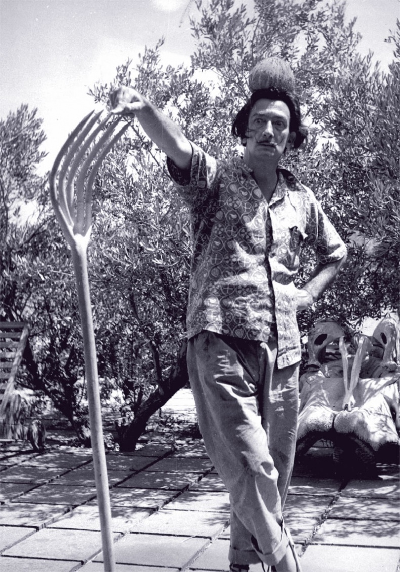 Иллюстрация к книге — Жизнь, придуманная ею самой [_03.jpg]