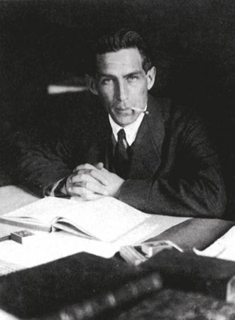 Иллюстрация к книге — Илья Глазунов. Любовь и ненависть [i_002.jpg]