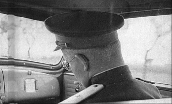 Иллюстрация к книге — Записки военного коменданта Берлина [i_012.jpg]