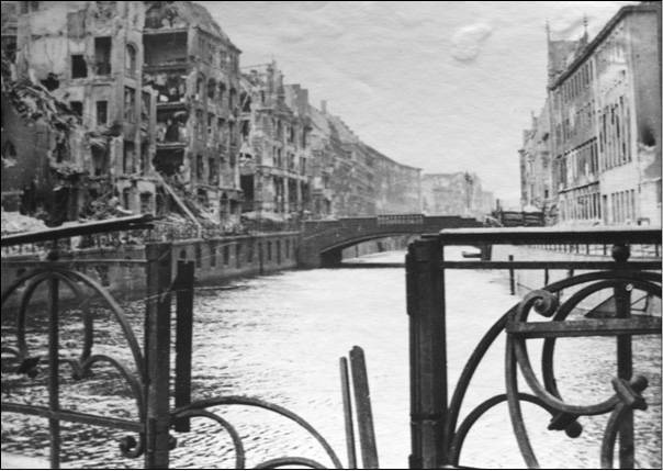 Иллюстрация к книге — Записки военного коменданта Берлина [i_015.jpg]