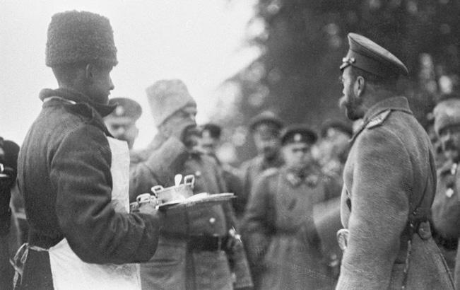 Иллюстрация к книге — Отречение. Император Николай II и Февральская революция [i_015.jpg]