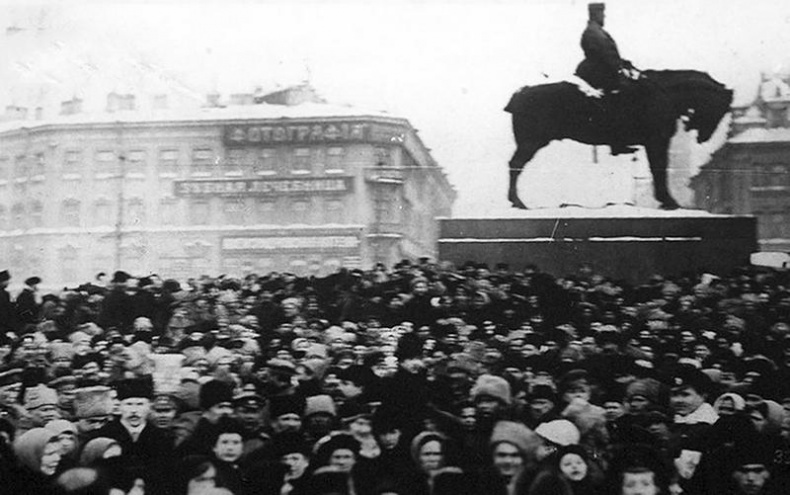 Иллюстрация к книге — Отречение. Император Николай II и Февральская революция [i_028.jpg]