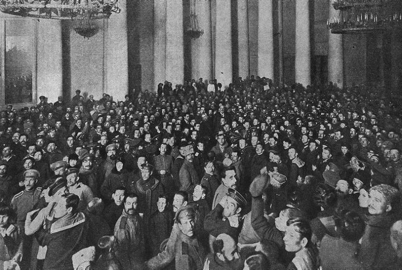 Иллюстрация к книге — Отречение. Император Николай II и Февральская революция [i_037.jpg]