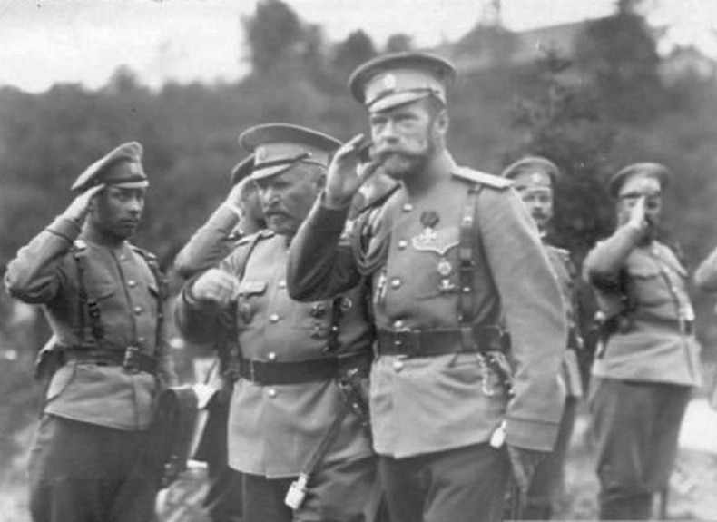 Иллюстрация к книге — Отречение. Император Николай II и Февральская революция [i_048.jpg]