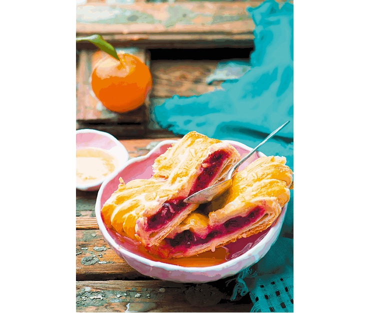 Иллюстрация к книге — Штрудели, завиванцы, вертуты, блинные пироги, буреки [i_005.jpg]