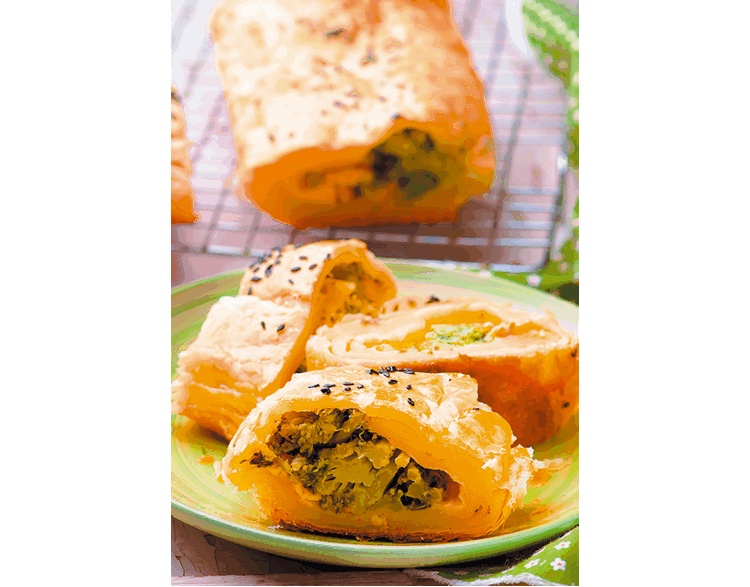 Иллюстрация к книге — Штрудели, завиванцы, вертуты, блинные пироги, буреки [i_017.jpg]